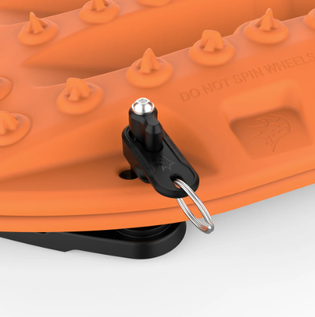 MAXTRAX Universal Pins Keyring