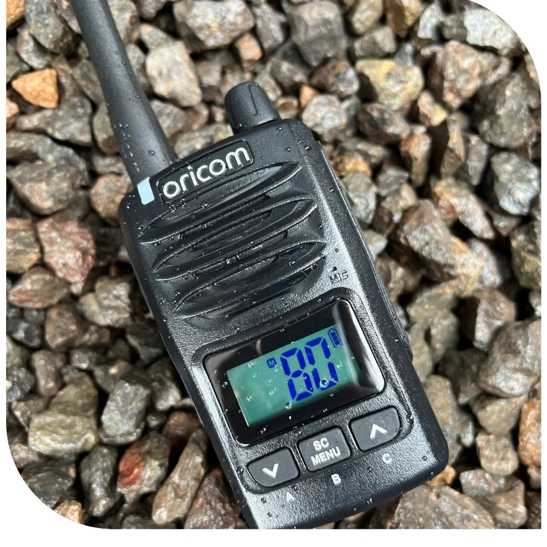 Oricom DTX600 Waterproof IP67 5 Watt Handheld UHF CB Radio (Black)