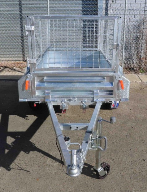Trailers from 5x3 to 8x6 - with or without cage.